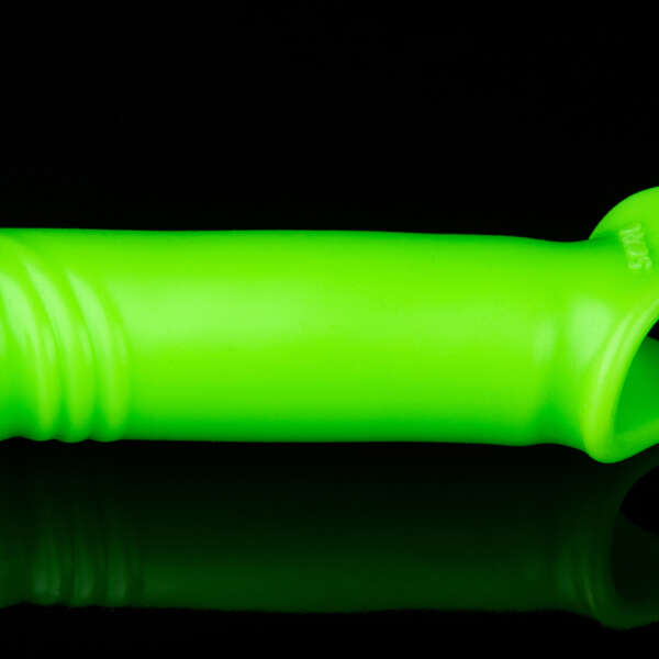 Smooth Stretchy Penis Sleeve - Glow in the Dark