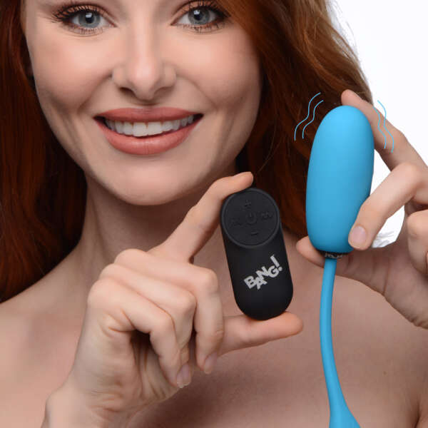 28x Plush Egg and Remote - Blue